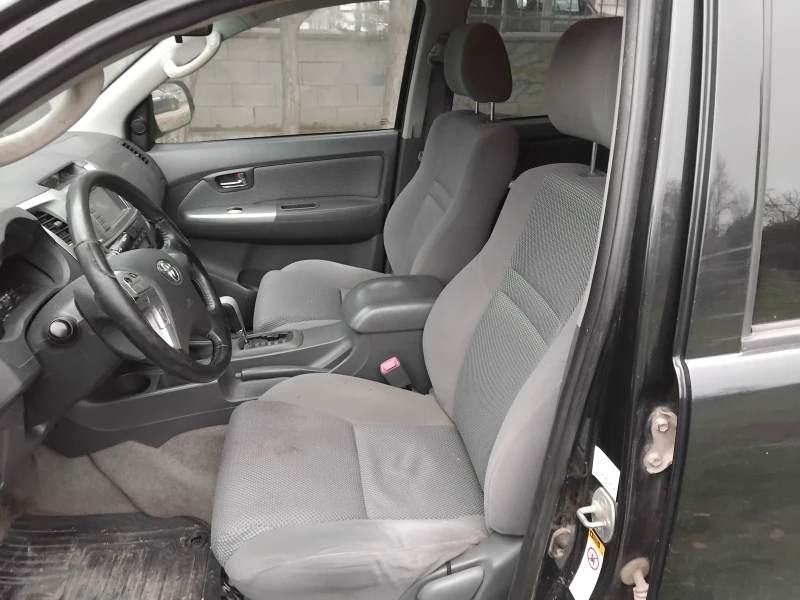 Toyota Hilux 3, 0 Автоматик, Навигация, Климатроник!, снимка 10 - Автомобили и джипове - 52666090