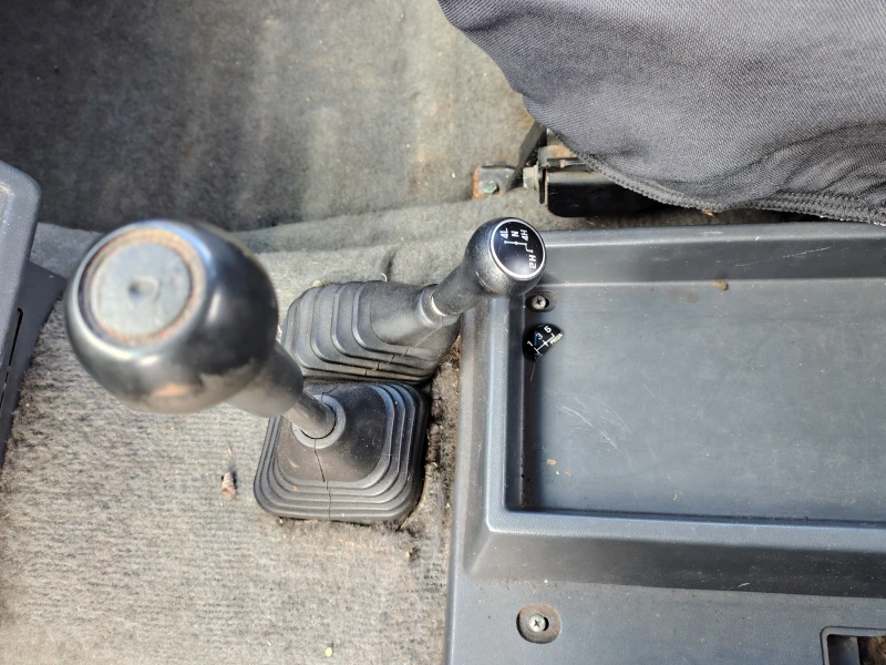 Mitsubishi Pajero 2.5 дизел , снимка 12 - Автомобили и джипове - 53047854