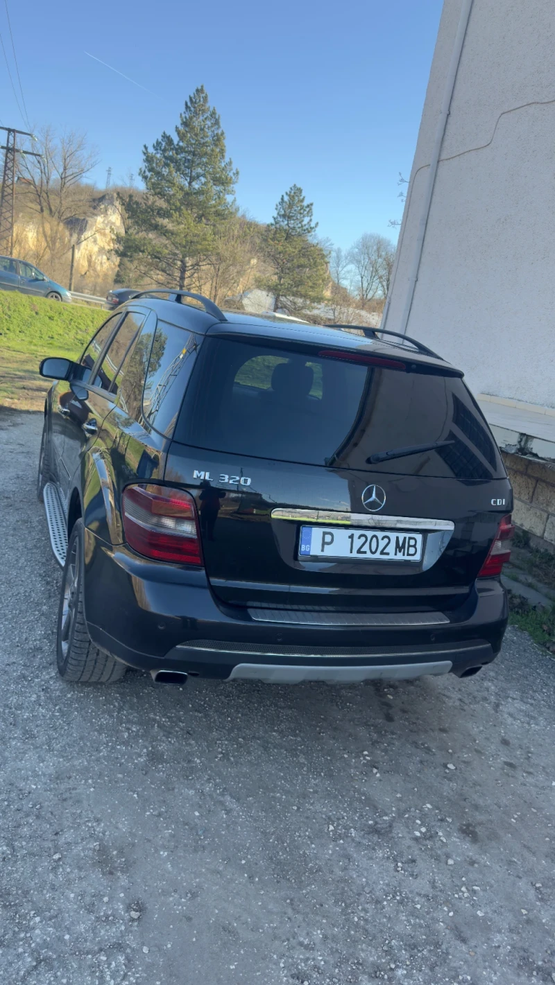 Mercedes-Benz ML 320, снимка 3 - Автомобили и джипове - 53238108