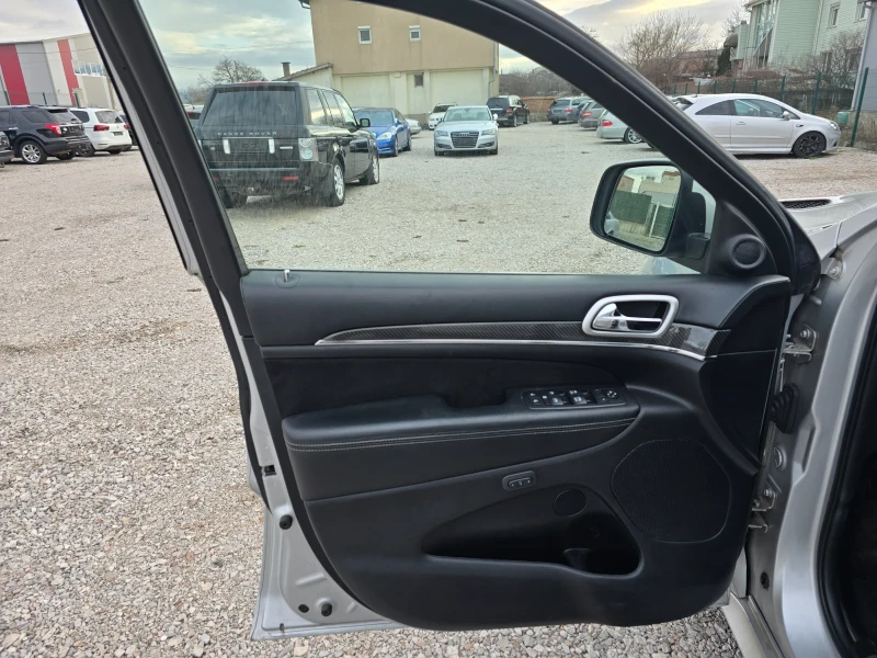 Jeep Grand cherokee 6.4 SRT, снимка 12 - Автомобили и джипове - 53431709