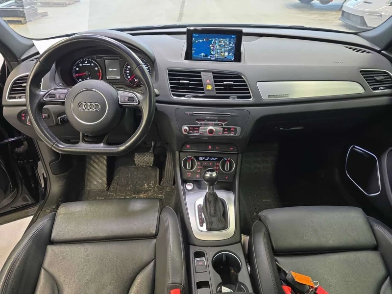 Audi Q3  Technik / LED / BOSE / PANO /ПОДГРЕВИ, снимка 9 - Автомобили и джипове - 53535248