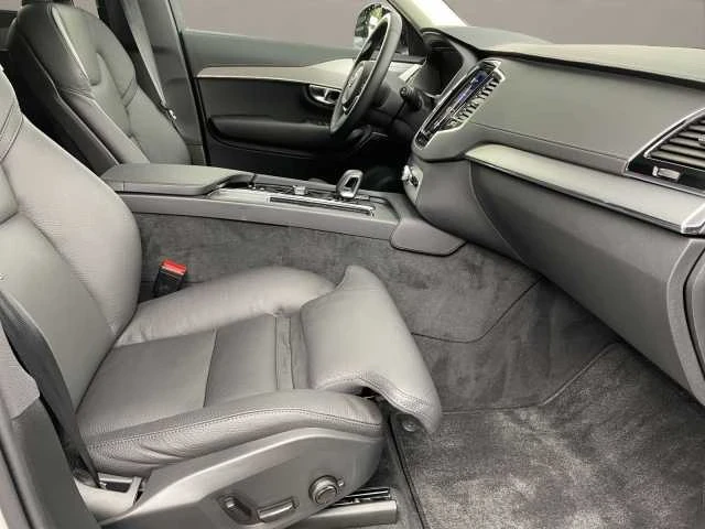 Volvo Xc90 T8* AWD* PLUG-IN HYBRID* DARK* 7S* H&K* ГАРАНЦИЯ, снимка 12 - Автомобили и джипове - 53293449