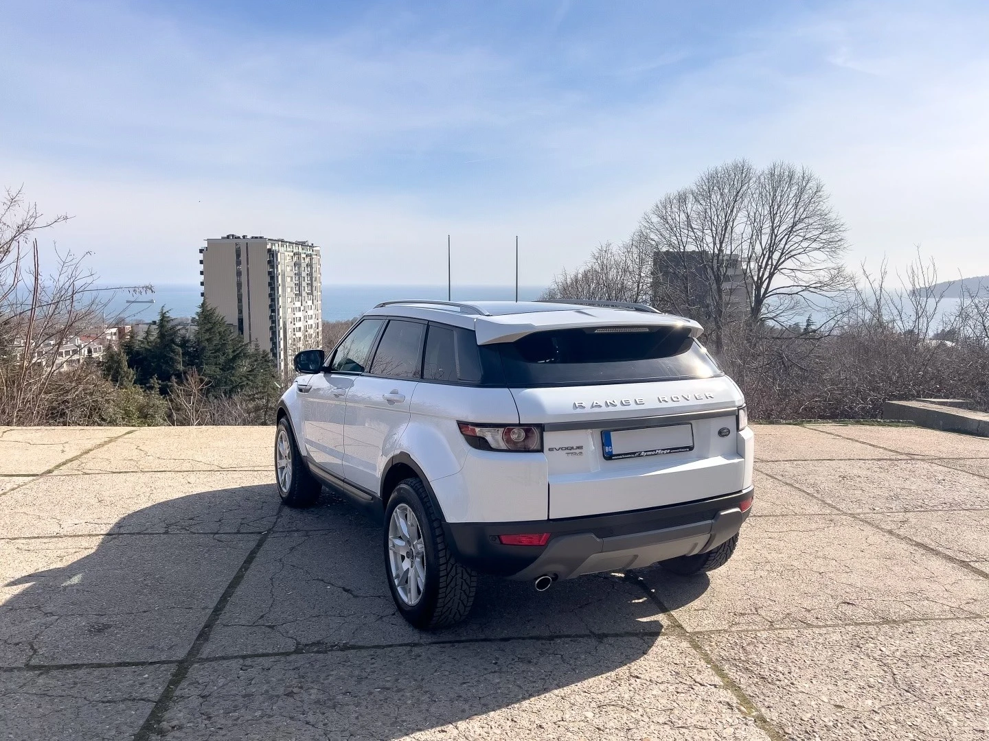 Land Rover Range Rover Evoque 2.2 TD4 AWD - изображение 4