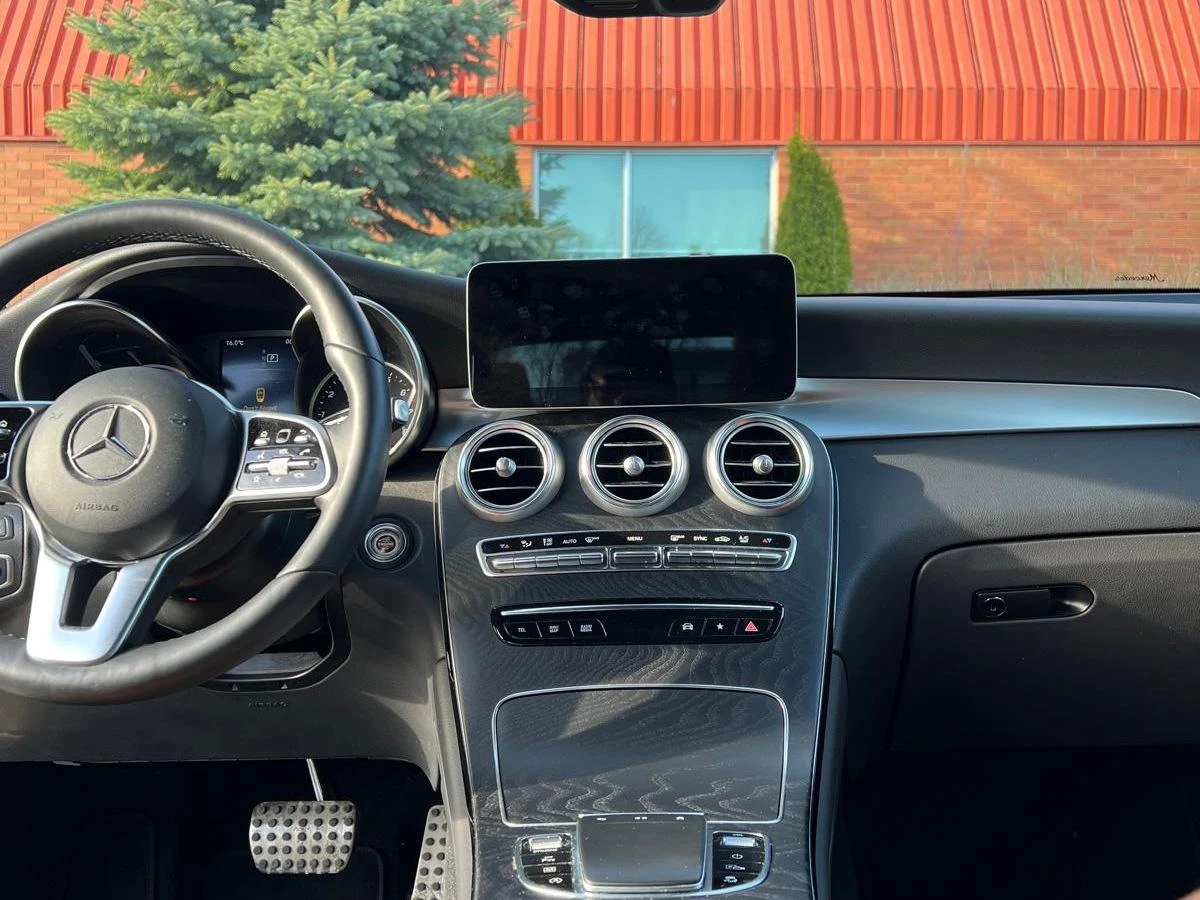 Mercedes-Benz GLC 300 * CARFAX * АВТОКРЕДИТ - изображение 9