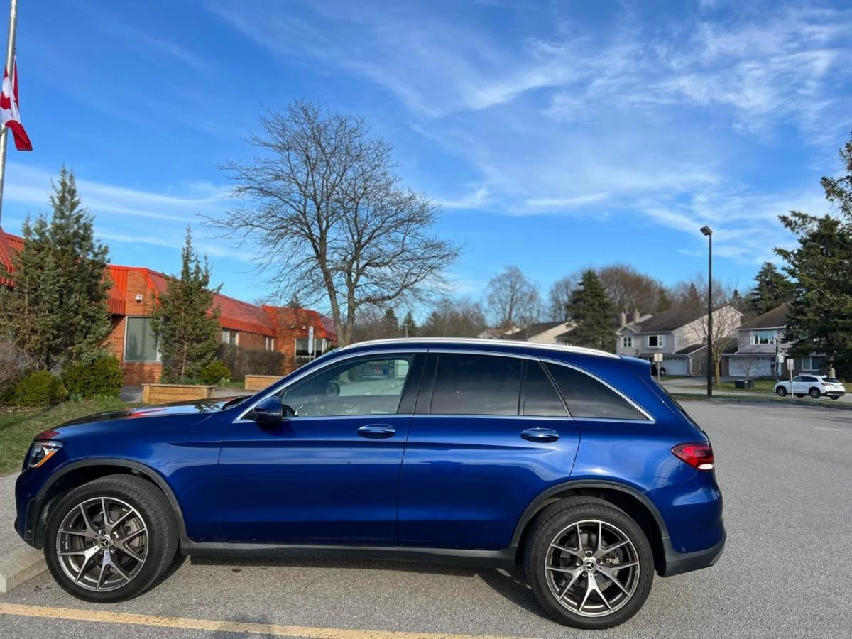 Mercedes-Benz GLC 300 * CARFAX * АВТОКРЕДИТ - изображение 3