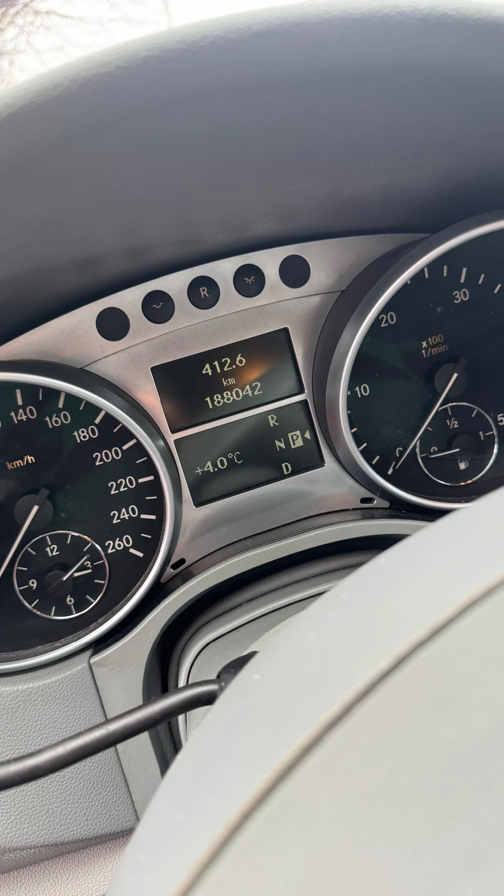 Mercedes-Benz ML 320  - изображение 9