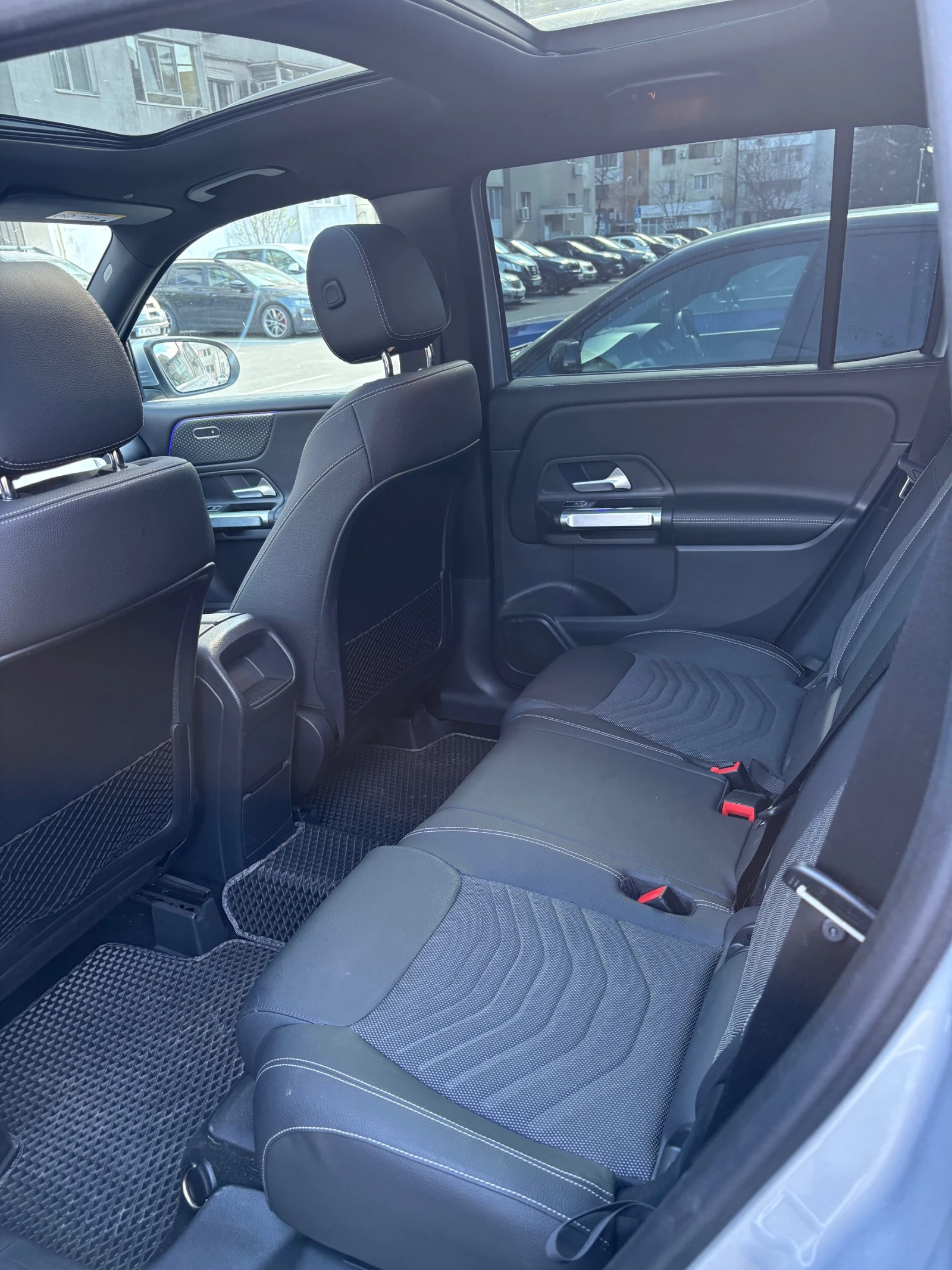 Mercedes-Benz GLB 2TDI, снимка 9 - Автомобили и джипове - 54139092