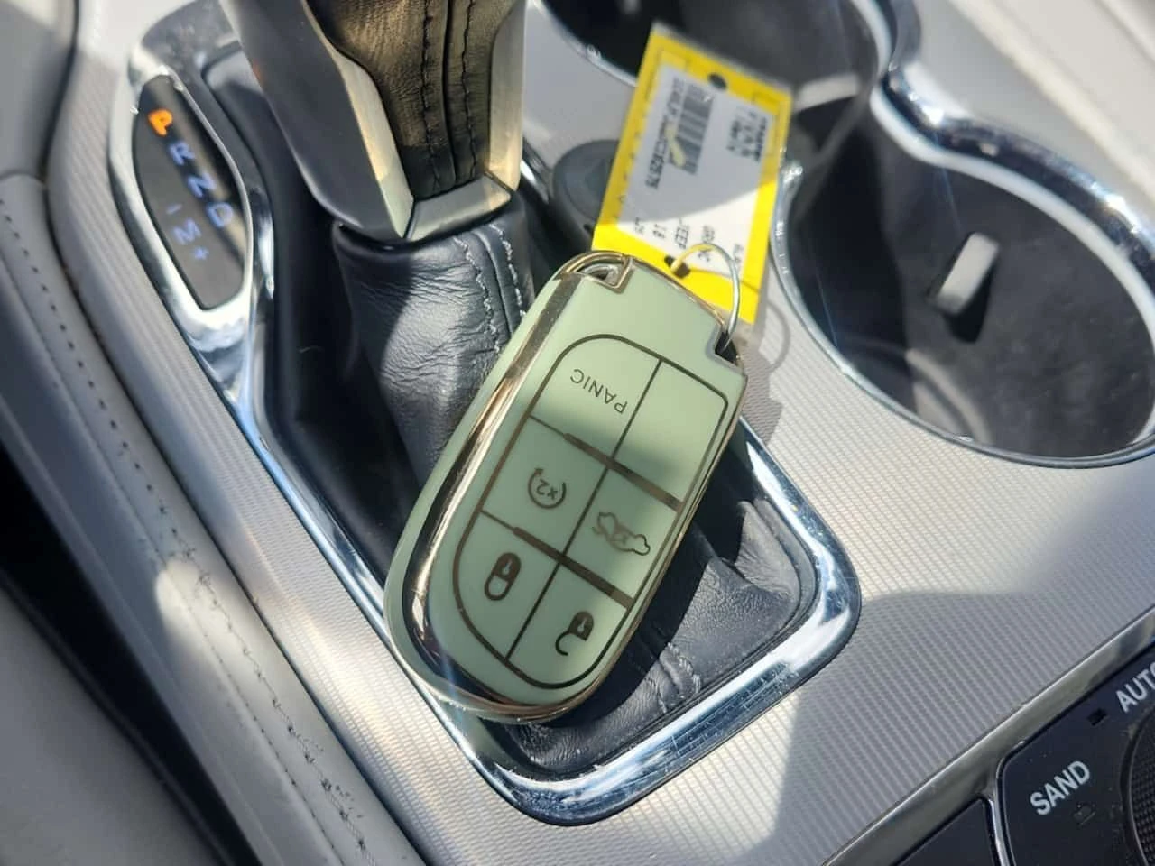 Jeep Grand cherokee SUMMIT| DISTR| HAR/KAR| ШИБИДАХ| ПОДГРЕВИ| ОБДУХ, снимка 8 - Автомобили и джипове - 54460248
