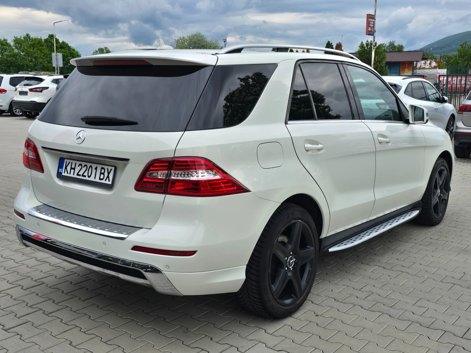Mercedes-Benz ML 250 AMG-Optik, Pano, 4-matic!, снимка 2 - Автомобили и джипове - 54511130