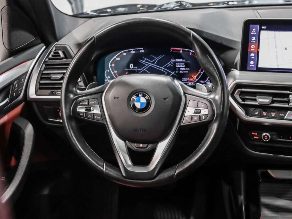 BMW X3 xDrive30i / Premium Essential Pkg / Red Interior /, снимка 14 - Автомобили и джипове - 54931965