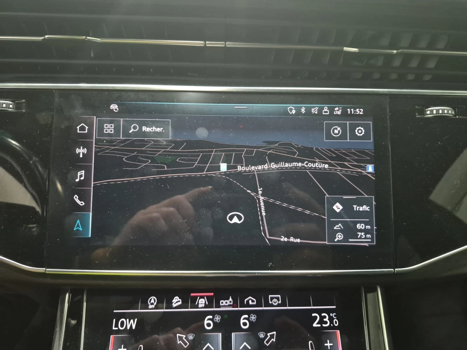 Audi Q8 * PROGRESSIV * CARFAX * ОПЦИЯ ЗА ФИНАНСИРАНЕ , снимка 11 - Автомобили и джипове - 55925888