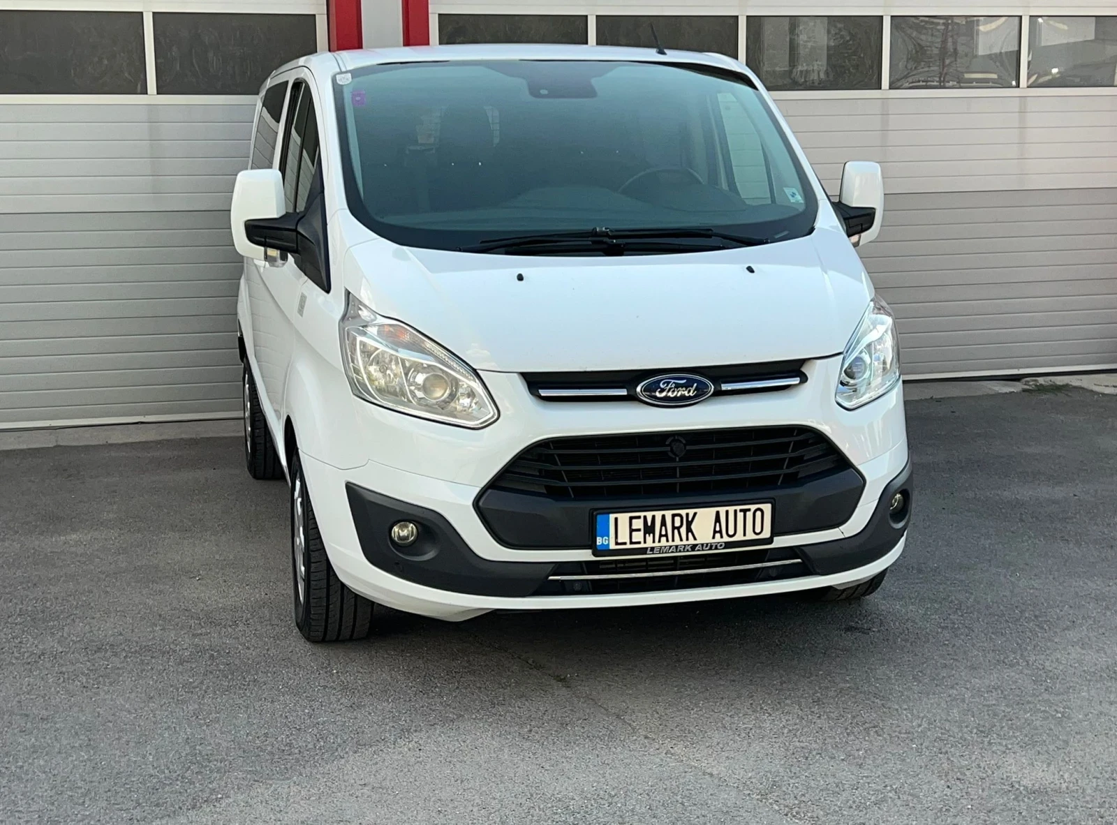 Ford Transit Custom 2.0TDCI LIMITED AUTOMATIK NAVI 6-МЕСТЕН EVRO 6B - изображение 3