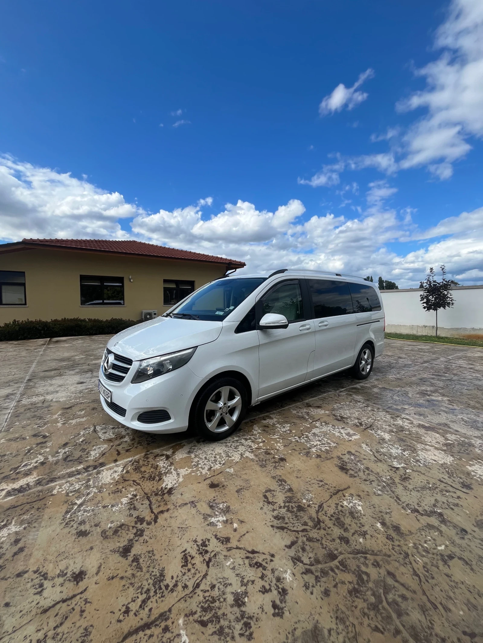 Mercedes-Benz V Long - изображение 2