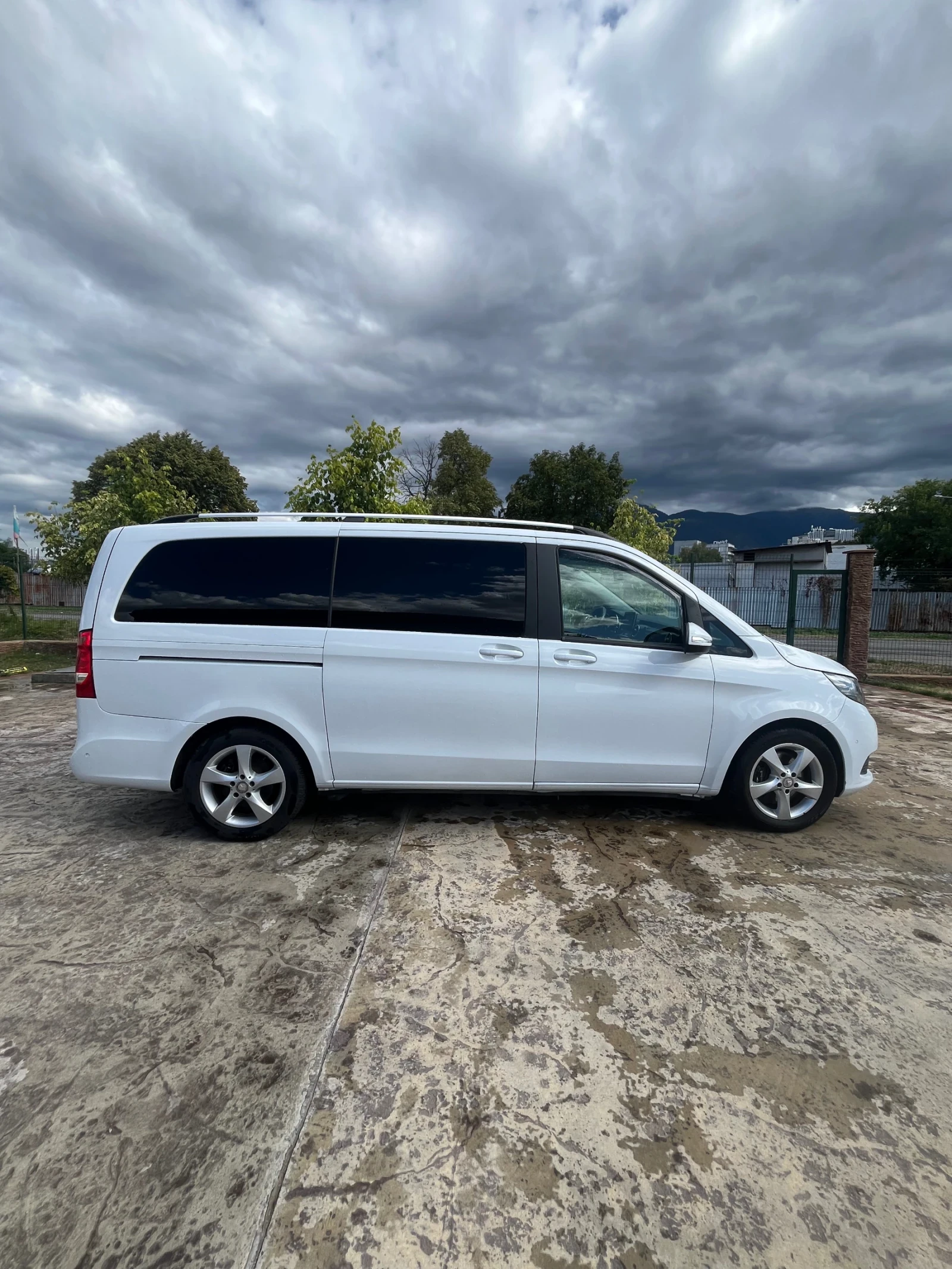 Mercedes-Benz V Long - изображение 4