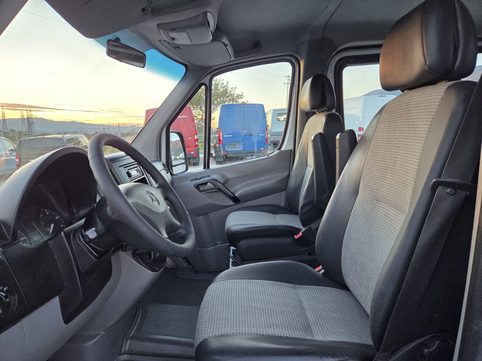 Mercedes-Benz Sprinter 311 CDI, Пътнически, 9 местен, Климатик - изображение 9