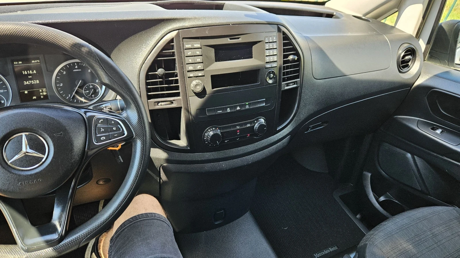 Mercedes-Benz Vito Автомат 9скорости, снимка 11 - Бусове и автобуси - 55061639