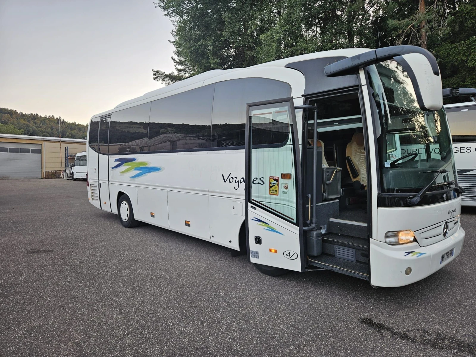 Mercedes-Benz Tourino, снимка 2 - Бусове и автобуси - 55215520