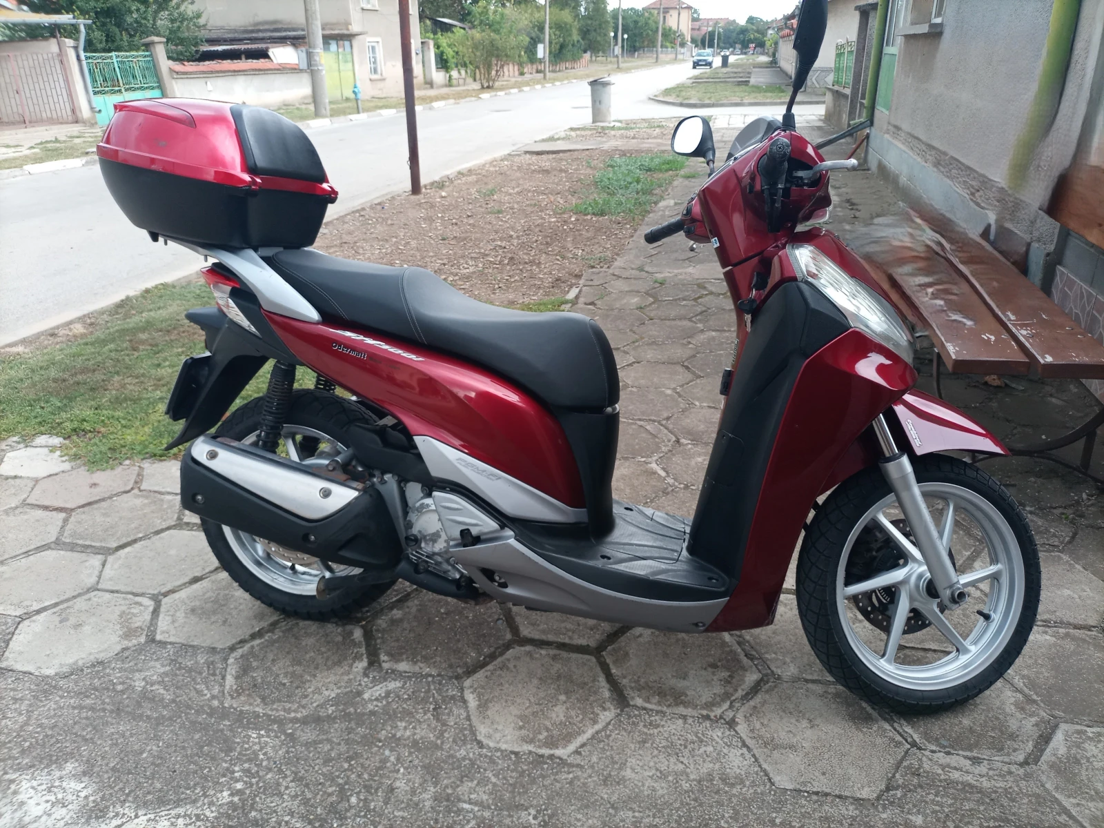 Honda Sh 300I ABS - изображение 3