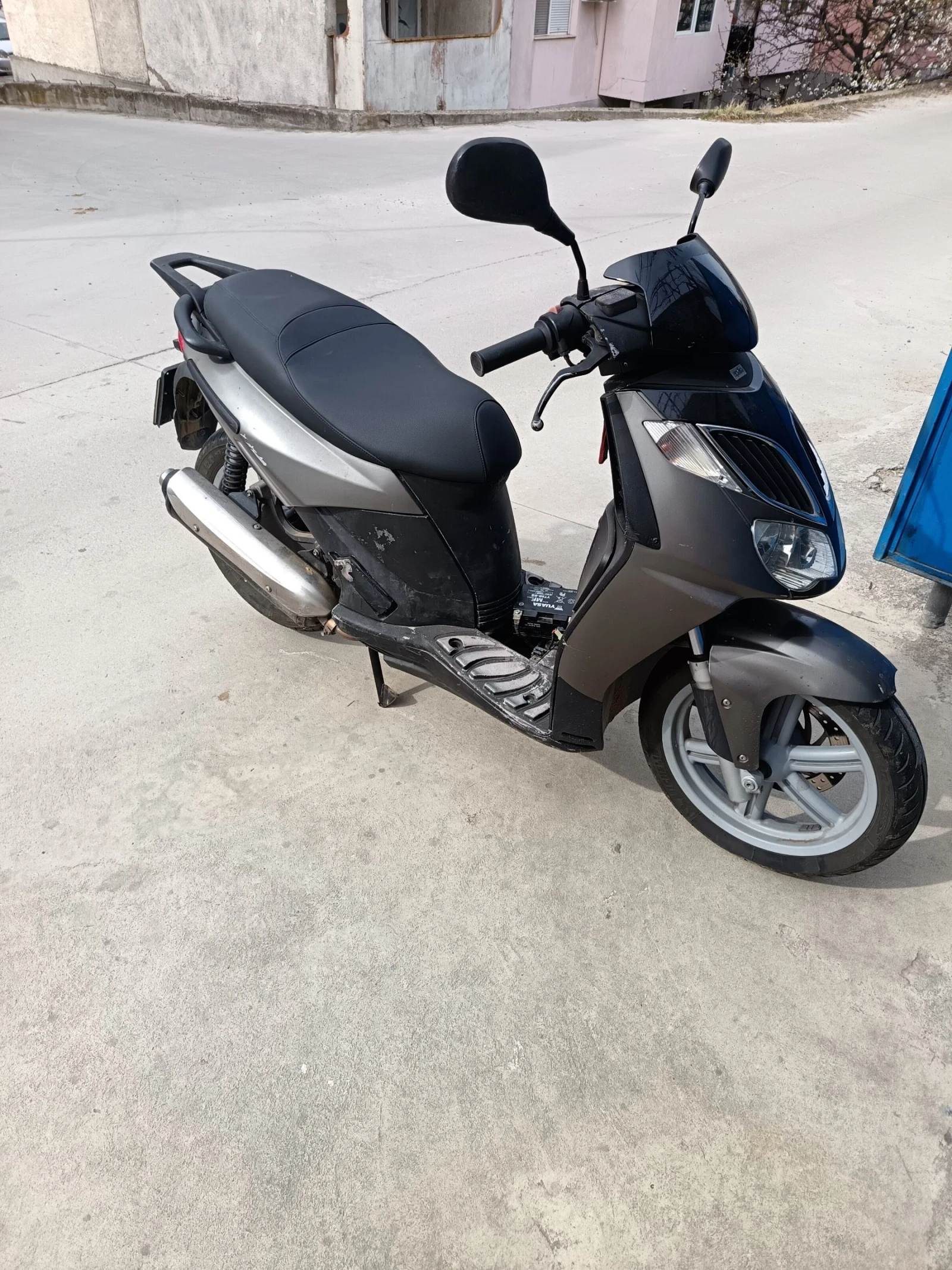 Aprilia 200  - изображение 3