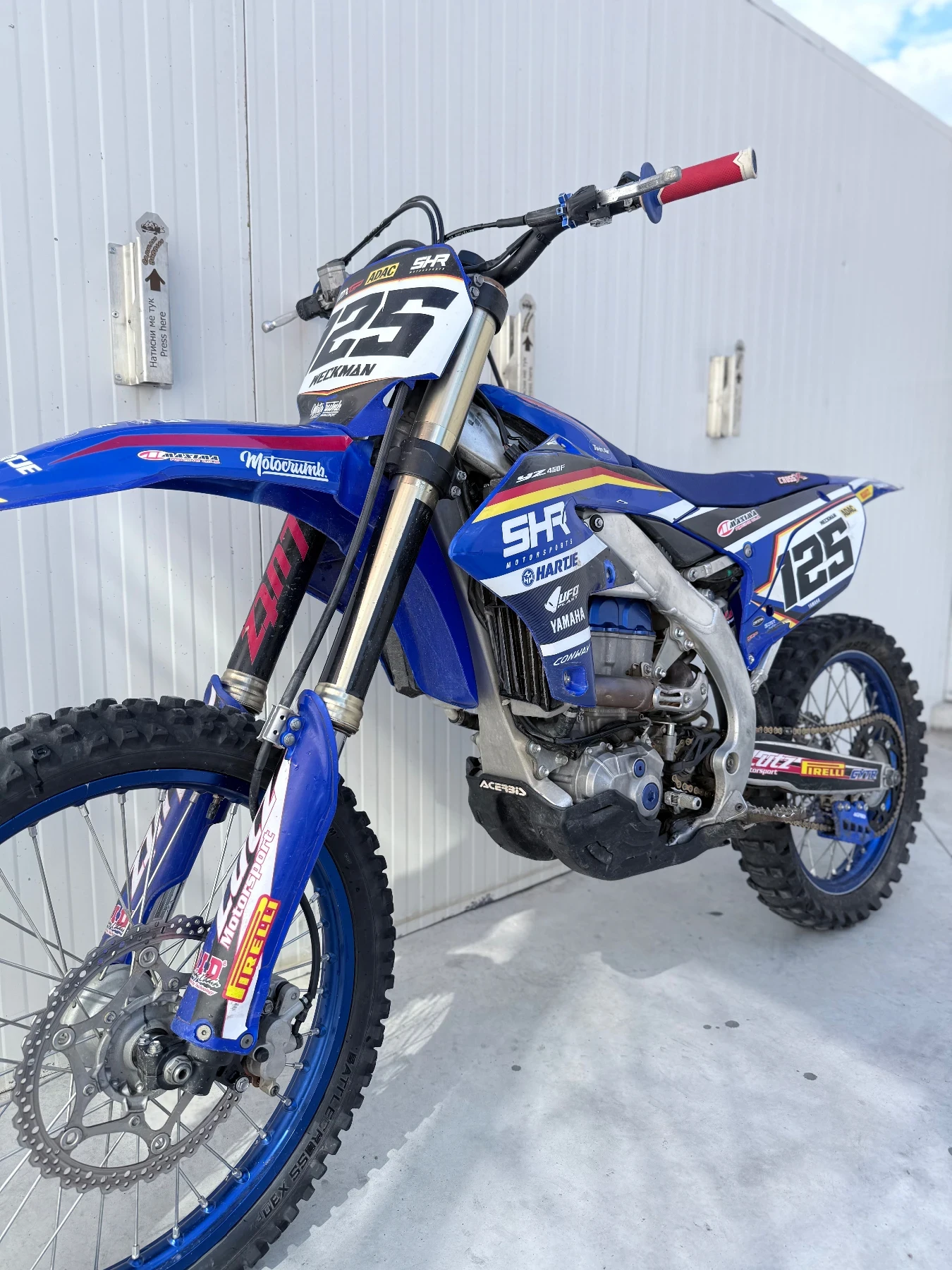 Yamaha Yzf 450 2023г 3 режима Тракшън, снимка 3 - Мотоциклети и мототехника - 56103291