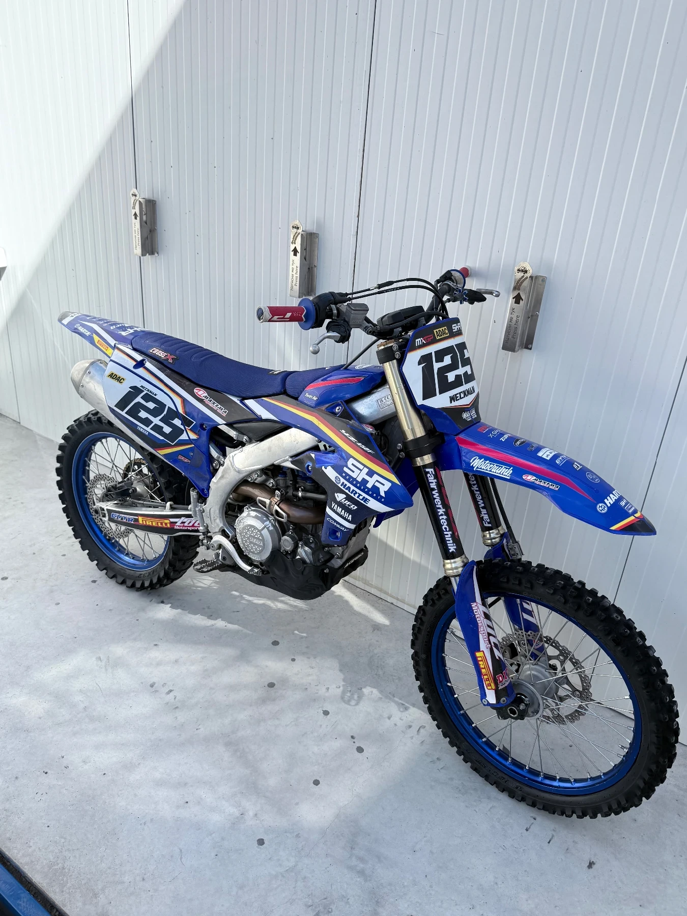 Yamaha Yzf 450 2023г 3 режима Тракшън, снимка 2 - Мотоциклети и мототехника - 56103291