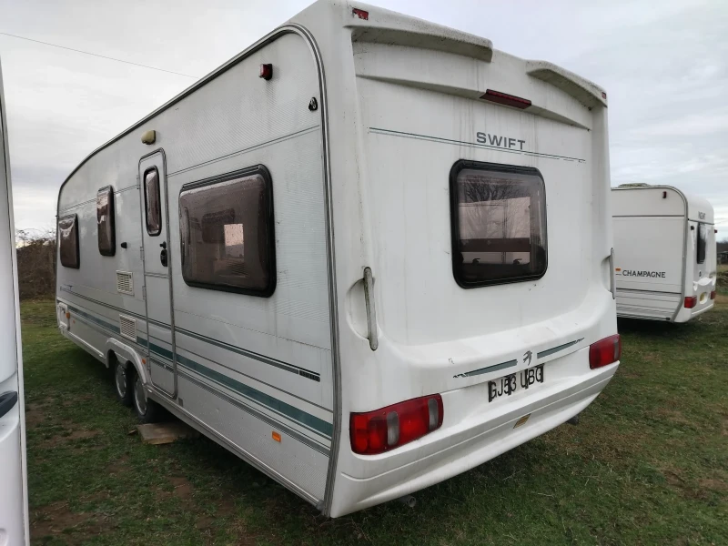 Каравана Swift Concorder, снимка 4 - Каравани и кемпери - 52729599
