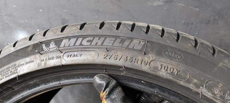 Гуми Летни 245/40R19, снимка 7 - Гуми и джанти - 32926820