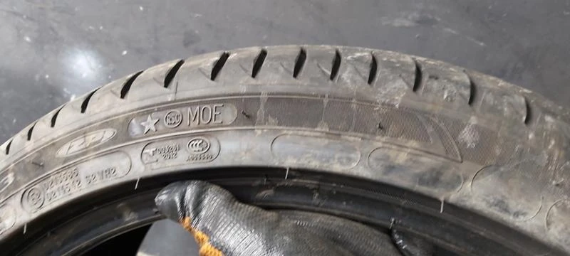 Гуми Летни 245/40R19, снимка 9 - Гуми и джанти - 32926820