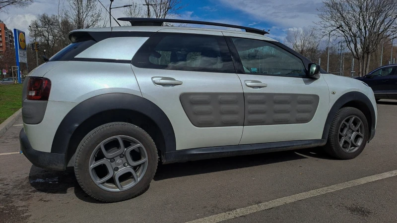 Citroen C4 Cactus 1.2 PureTech * 82h.p * , снимка 5 - Автомобили и джипове - 47268204