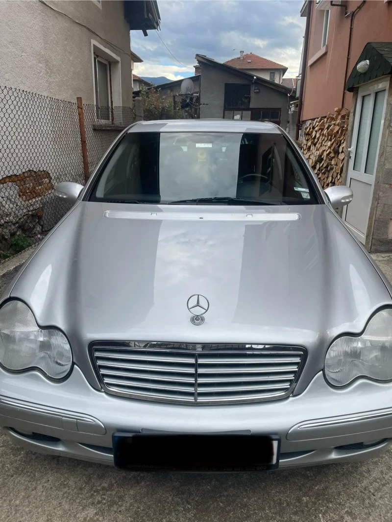 Mercedes-Benz C 220, снимка 5 - Автомобили и джипове - 47465226