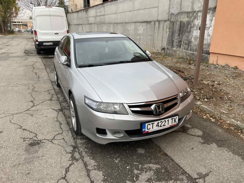 Honda Accord 2.4 Executive DISTRINUC FULL, снимка 1 - Автомобили и джипове - 47983547