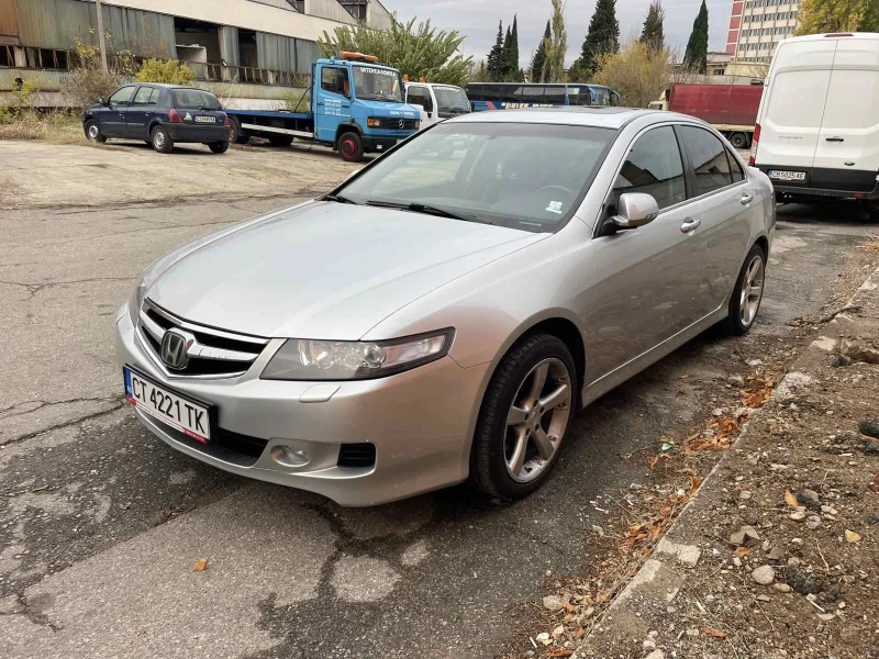 Honda Accord 2.4 Executive DISTRINUC FULL, снимка 2 - Автомобили и джипове - 47983547