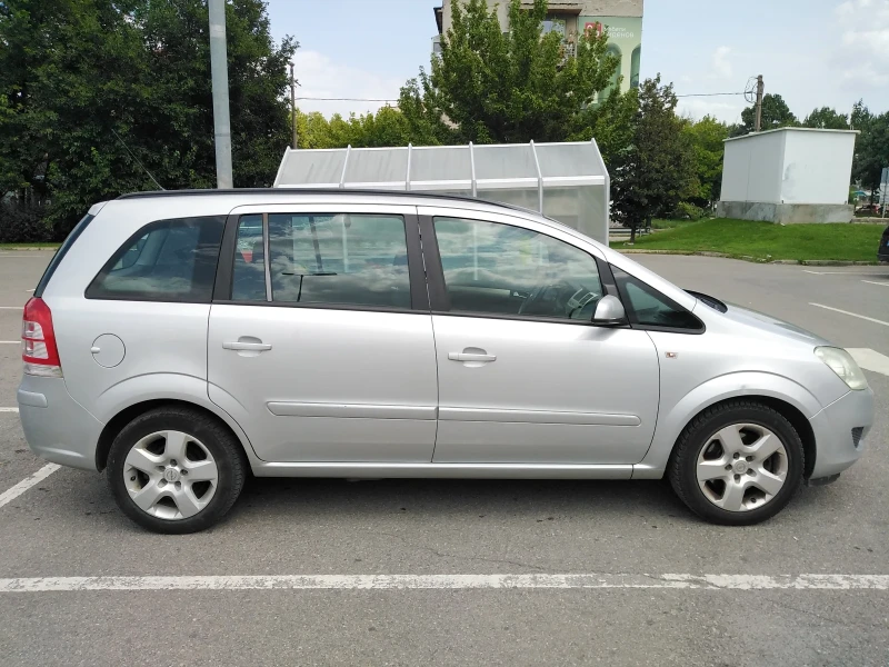 Opel Zafira, снимка 6 - Автомобили и джипове - 48822055