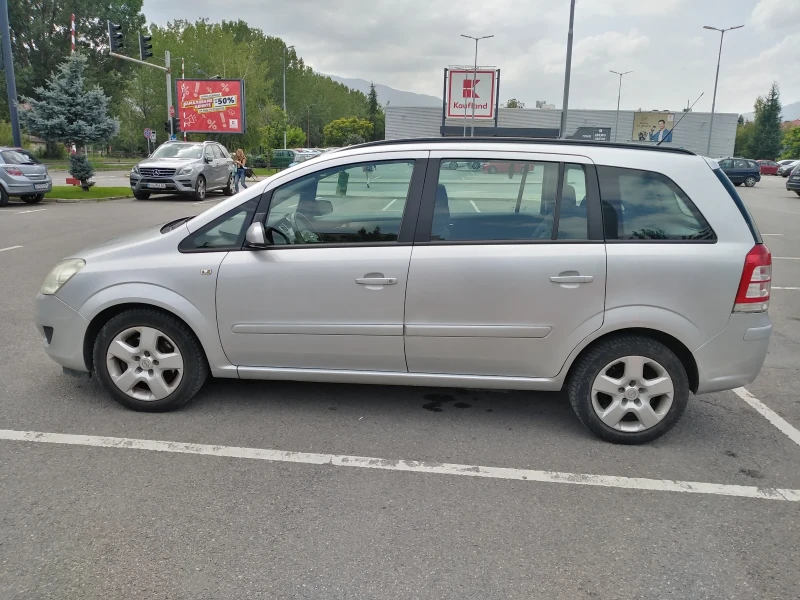 Opel Zafira, снимка 5 - Автомобили и джипове - 48822055