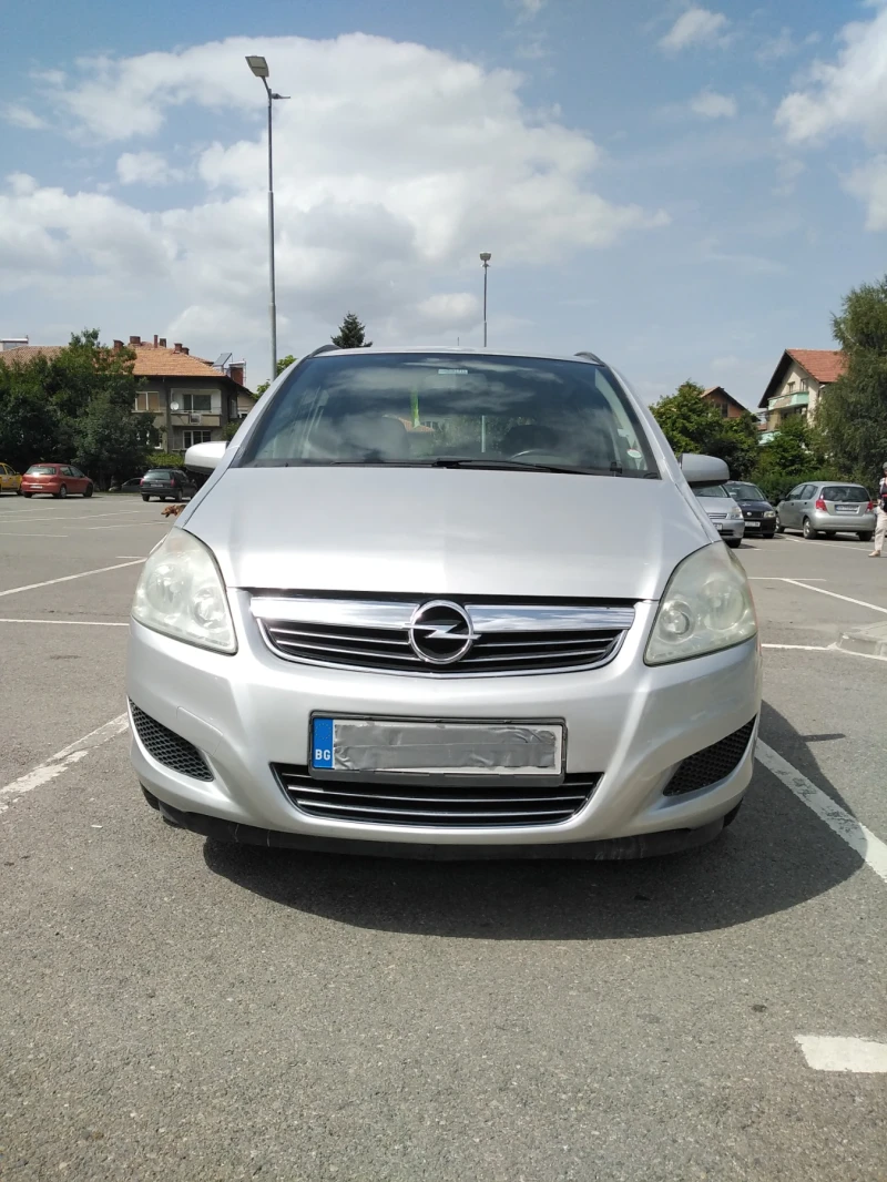 Opel Zafira, снимка 1 - Автомобили и джипове - 48822055