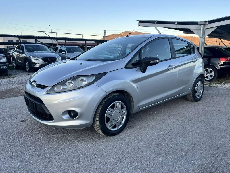 Ford Fiesta 1.2i 82kc Italia, снимка 4 - Автомобили и джипове - 49569002