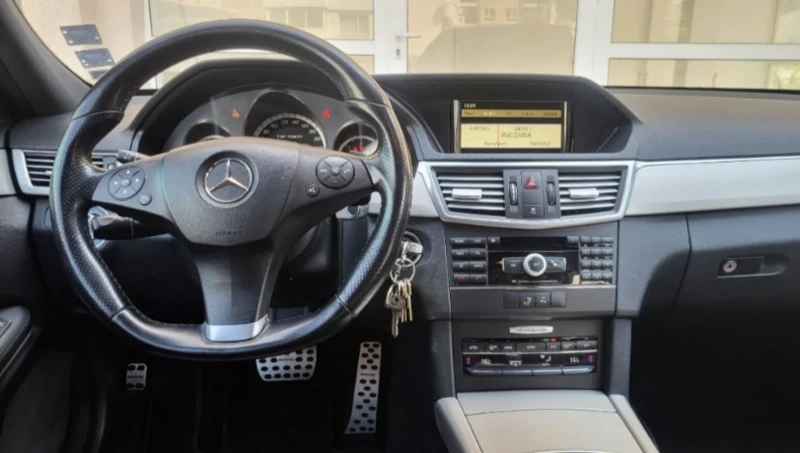 Mercedes-Benz E 350 AMG , снимка 7 - Автомобили и джипове - 51671079