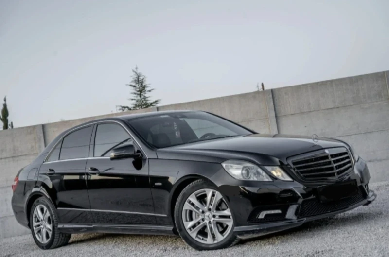 Mercedes-Benz E 350 AMG , снимка 3 - Автомобили и джипове - 51671079