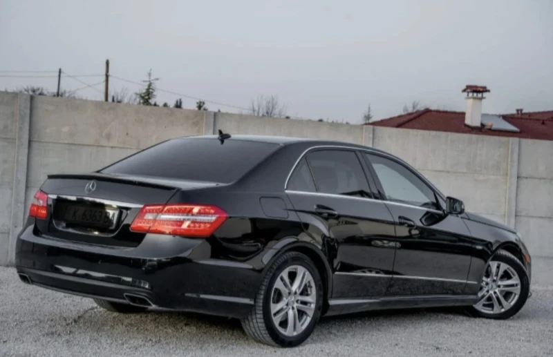 Mercedes-Benz E 350 AMG , снимка 4 - Автомобили и джипове - 51671079