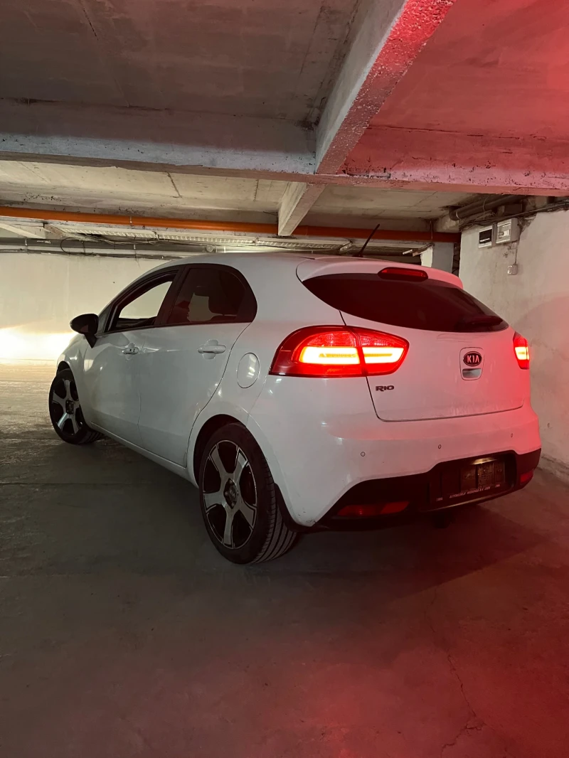 Kia Rio Kia Rio 1, 1 tdi , снимка 11 - Автомобили и джипове - 52449535