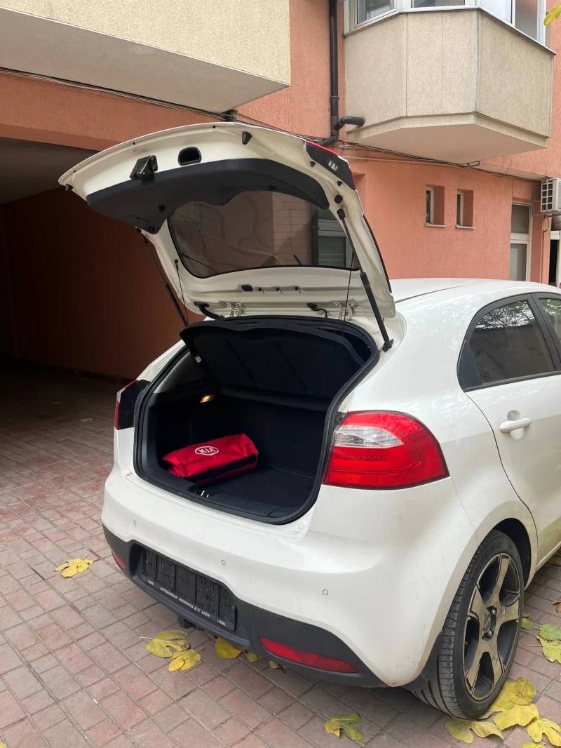 Kia Rio Kia Rio 1, 1 tdi , снимка 8 - Автомобили и джипове - 52449535