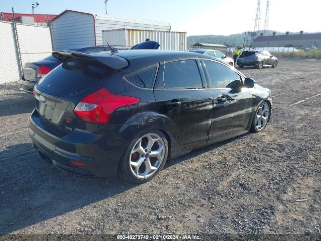 Ford Focus ST, снимка 3 - Автомобили и джипове - 47524089