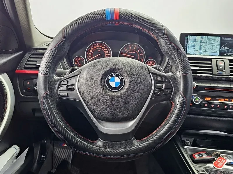 BMW 320, снимка 13 - Автомобили и джипове - 54835907