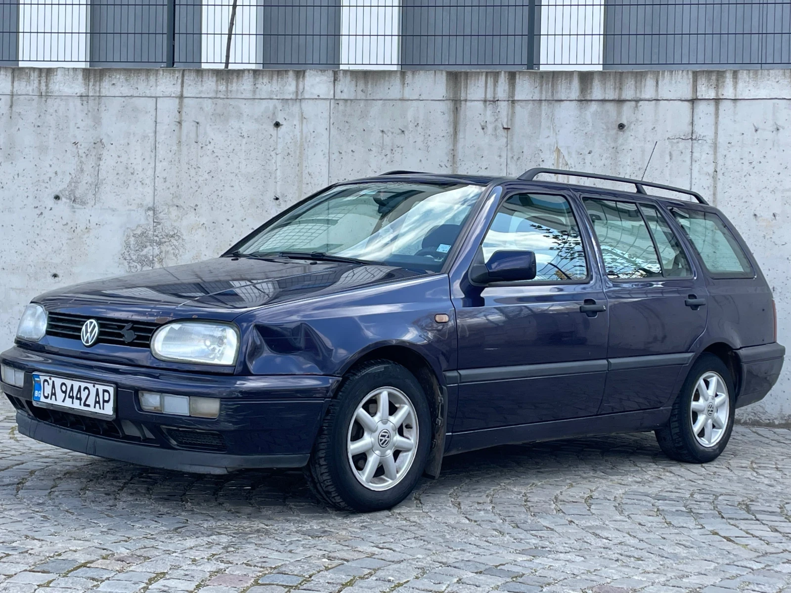 VW Golf LPG-1.8i-90ps-KLIMA - изображение 2