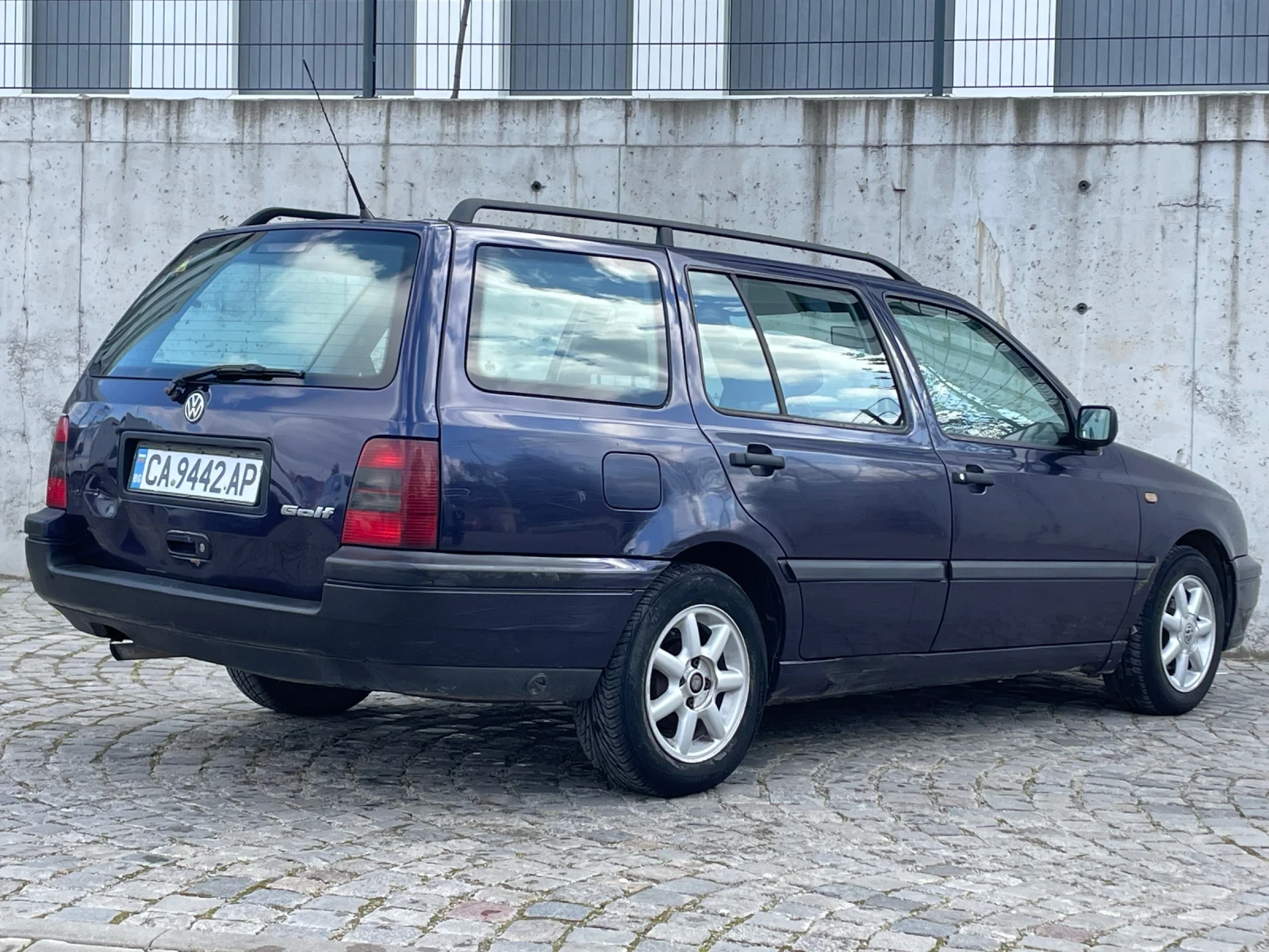 VW Golf LPG-1.8i-90ps-KLIMA - изображение 6