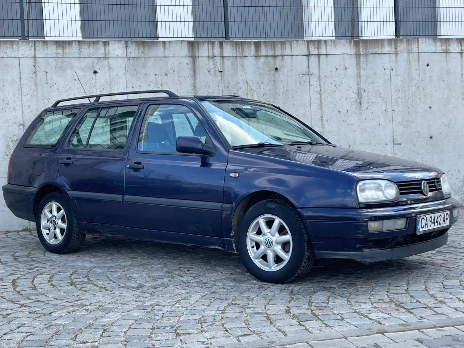 VW Golf LPG-1.8i-90ps-KLIMA - изображение 3