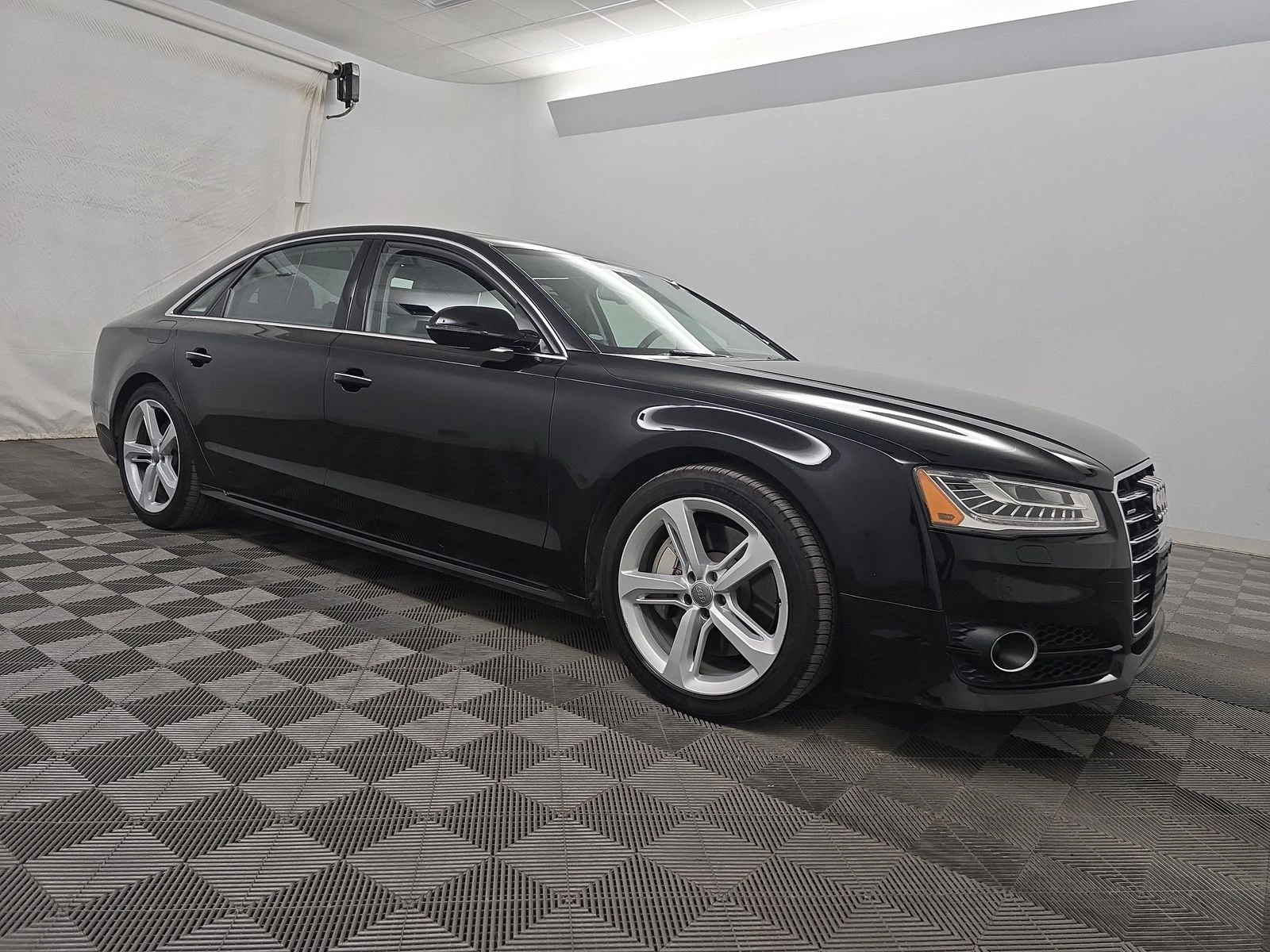 Audi A8 Long* Matrix* distronik* Bose* 360* масаж* обдух*  - изображение 3
