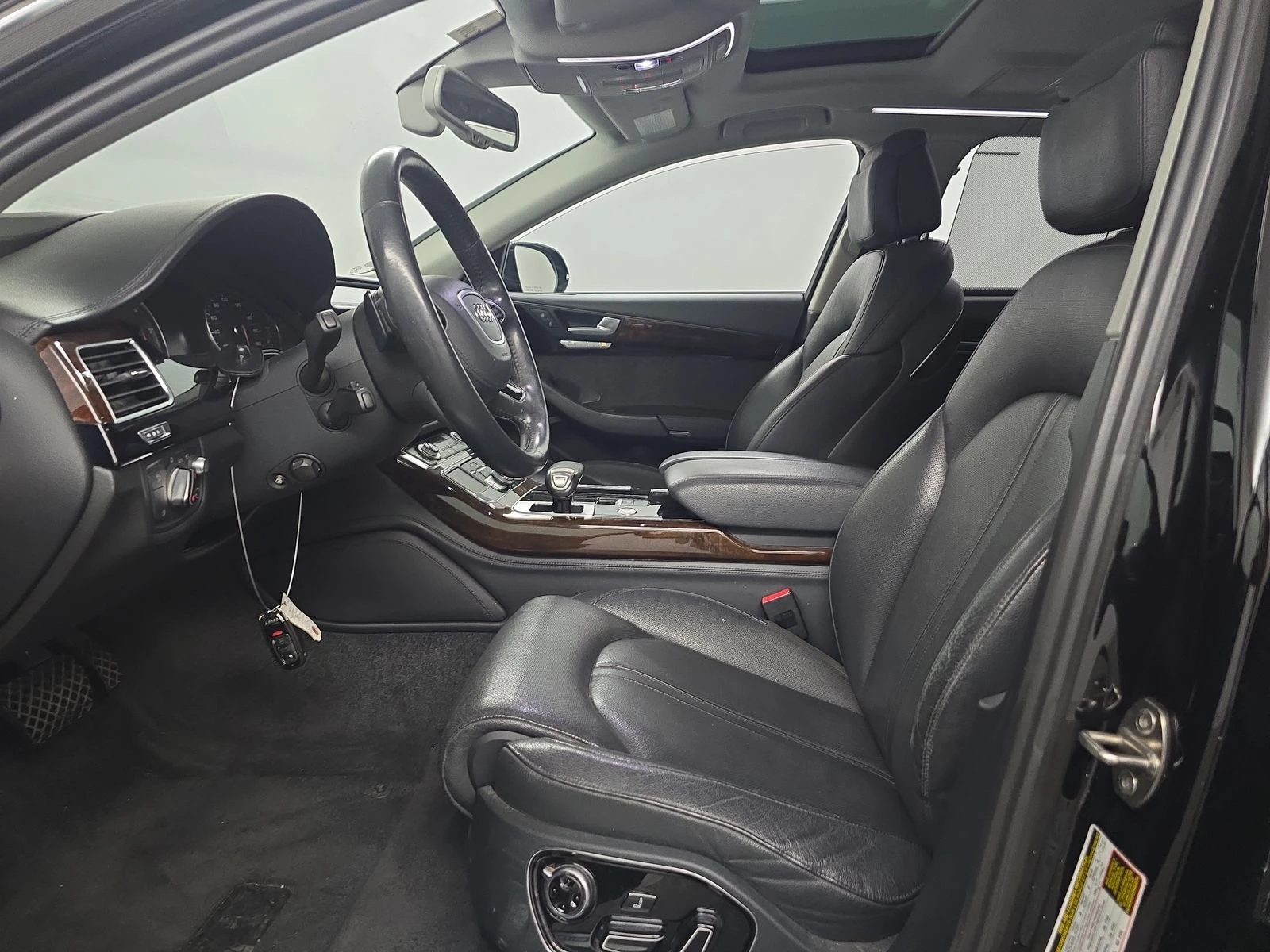 Audi A8 Long* Matrix* distronik* Bose* 360* масаж* обдух*  - изображение 6