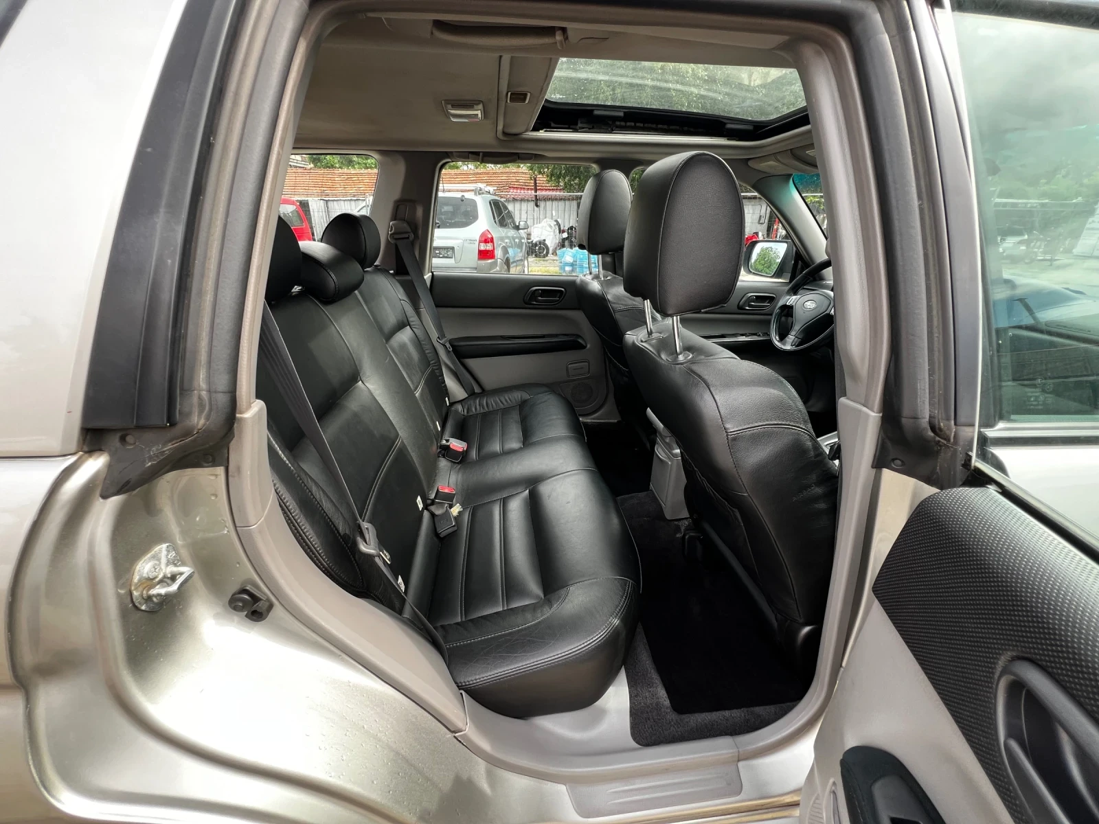 Subaru Forester X* 2.0i* 158кс* АВТОМАТ* ГАЗ* БЕЗ ТОЧКА РЪЖДА* КОЖ - изображение 8