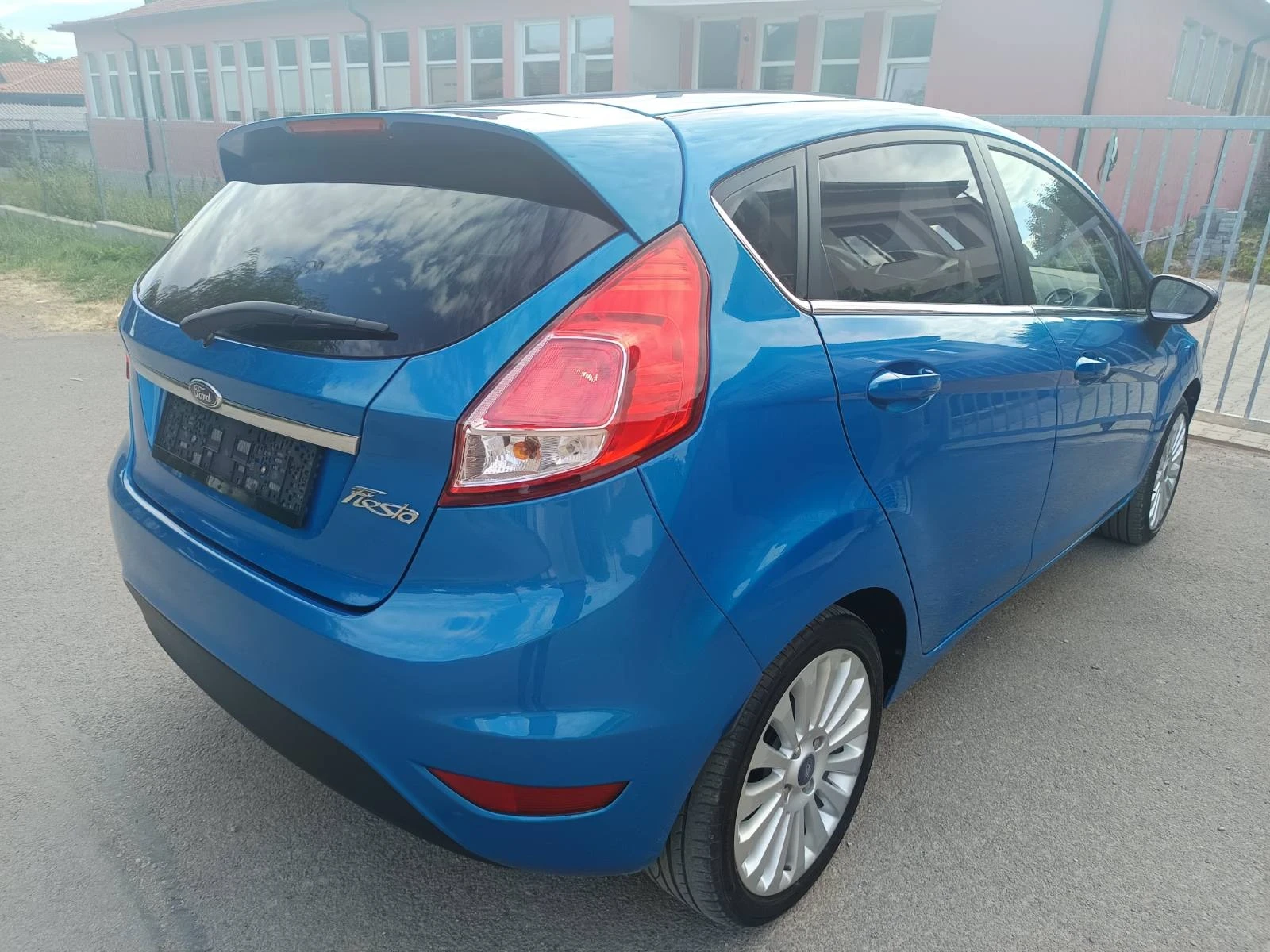 Ford Fiesta 1.5TDCI NAVI LED TITANIUM - изображение 6